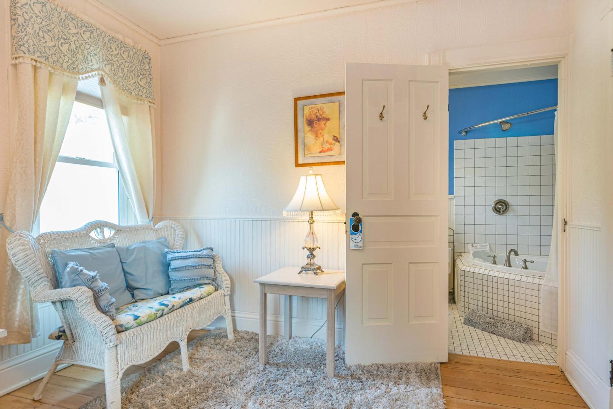 White Rose Inns & Motel Wisconsin Dells Phòng bức ảnh