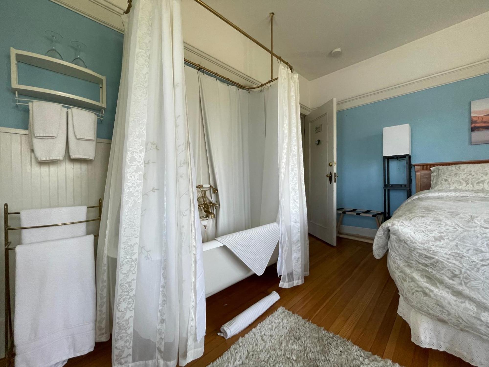 White Rose Inns & Motel Wisconsin Dells Phòng bức ảnh