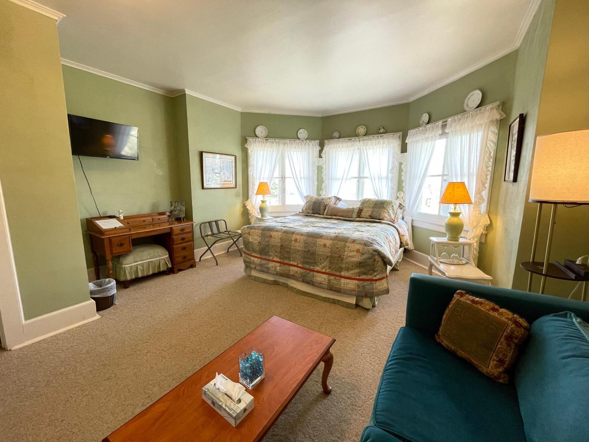 White Rose Inns & Motel Wisconsin Dells Phòng bức ảnh